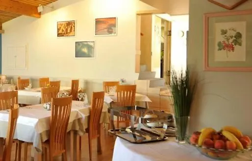 Hotel Palais Des Fleurs Restaurant La Cremaillere Aix-les-Bains Francja