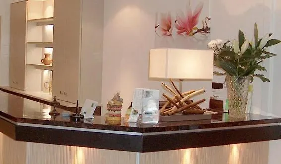 Hotel Palais Des Fleurs Restaurant La Cremaillere Aix-les-Bains